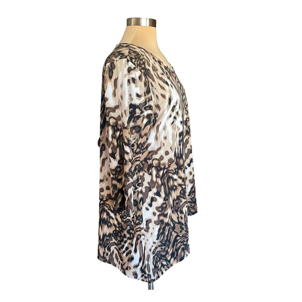 Susan Graver Animal Print Tunic Top Asymmetric Hem Sz LARGE Sophisticated Chic - Picture 7 of 10
